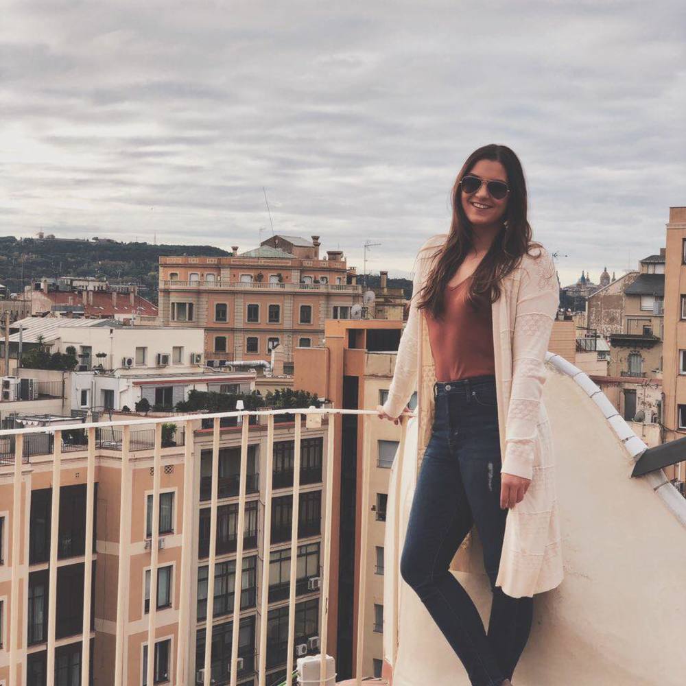 Meet your Posher, Alyssa